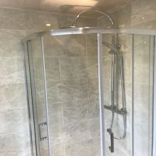 Fitted-Shower-Surrounding-and-Tiling