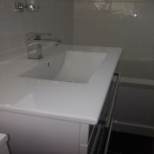 White-Fitted-Bathroom-8